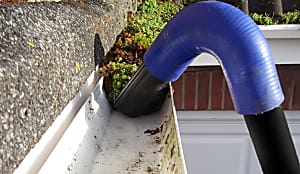 The ‘Forbidden Secret’ of Gutter Cleaning Pros You`re Not Supposed To Know
