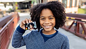 Parents Are Raving About This Debit Card For Kids